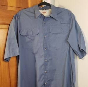 Wrangler Men's Vented Fishing Shirt